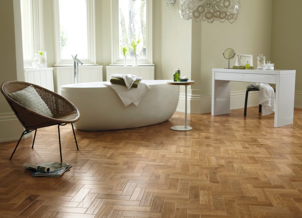 Karndean LVT   AP01 Blond Oak